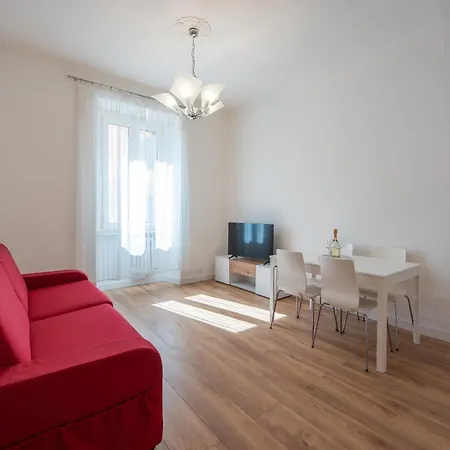 Benny Gold - Domus Apartment *